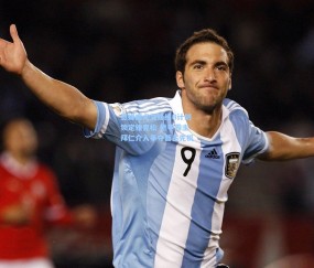 开云在线_意媒曝尤文锋线B计划锁定雅克松 德甲霸主拜仁介入争夺暂占先机